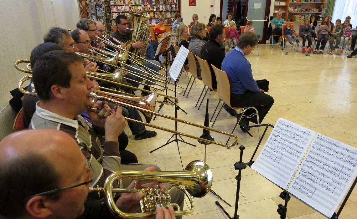 Bläser im Saal