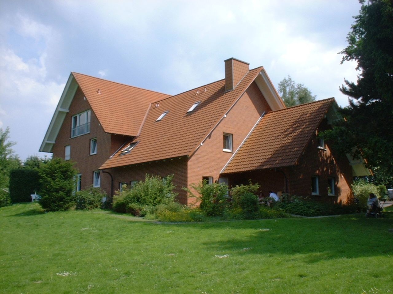 Haus SeeseiteWolken.jpg