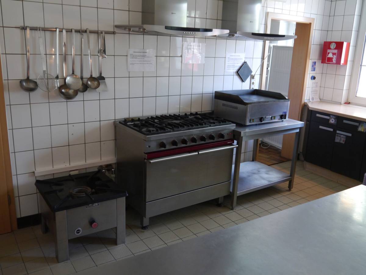 Küche 2.JPG